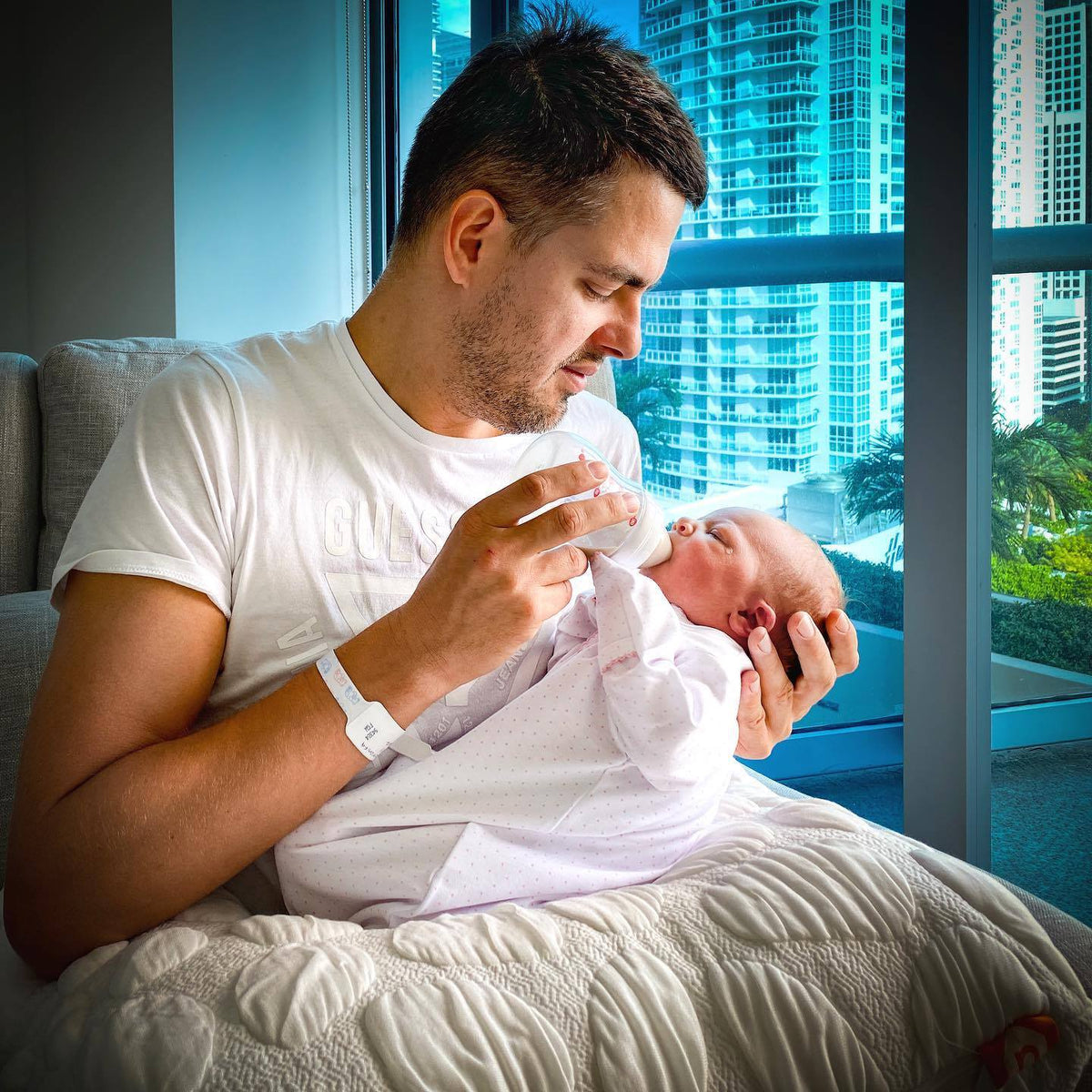 Minbie - The best way for Dad to bond