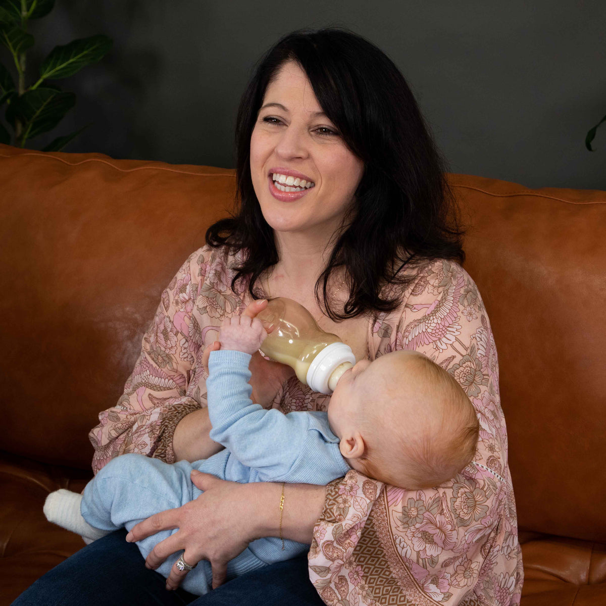 Minbie Supports Breastfeeding So Moms Can Safely Return To Work