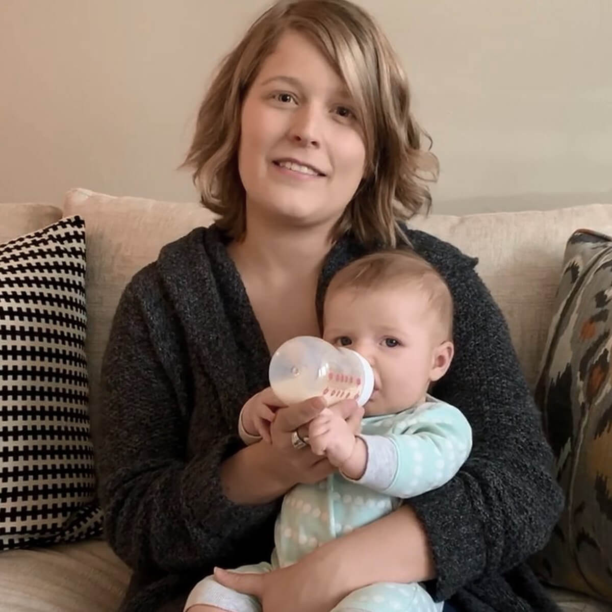 Work and baby feeding: the challenges of a mom